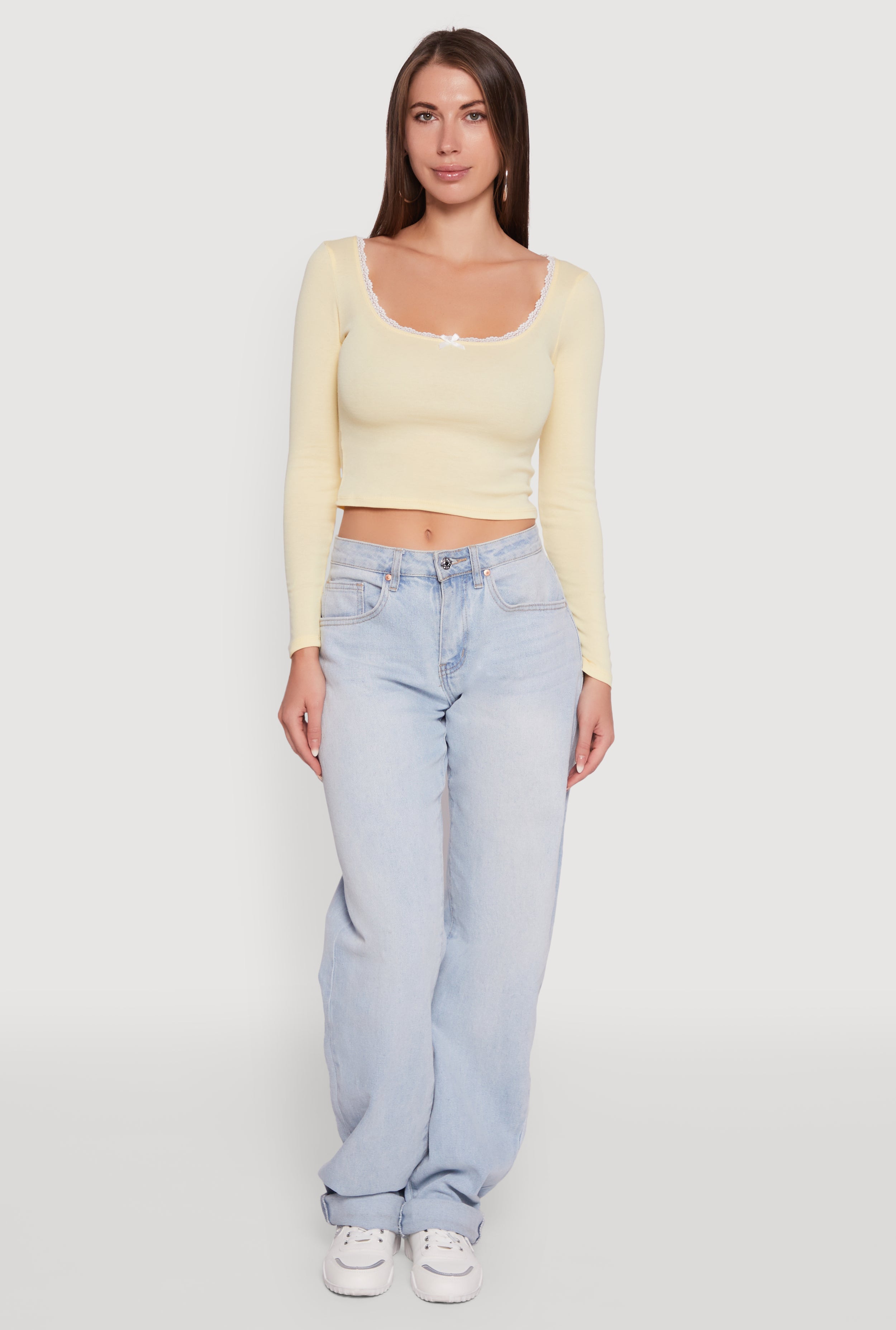 Lace Detail Scoop Neck Long Sleeve Crop Top
