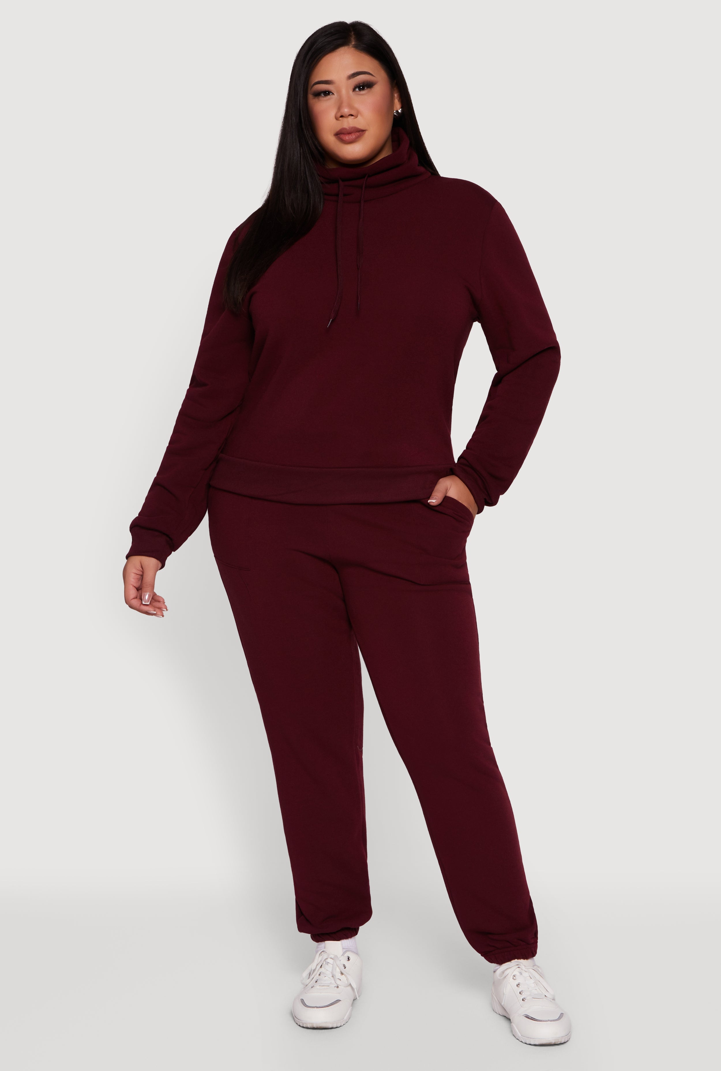 Plus Size Mid Rise Fleece Lined Tapered Sweatpants